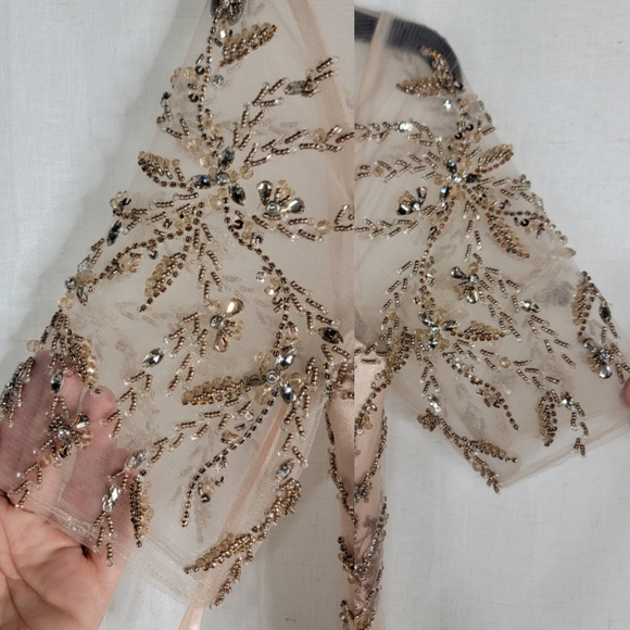 Mac Duggal $998 Size 8 Cap Sleeve Beaded Champagne Blush Pink 79317 Dress - Picture 8 of 14